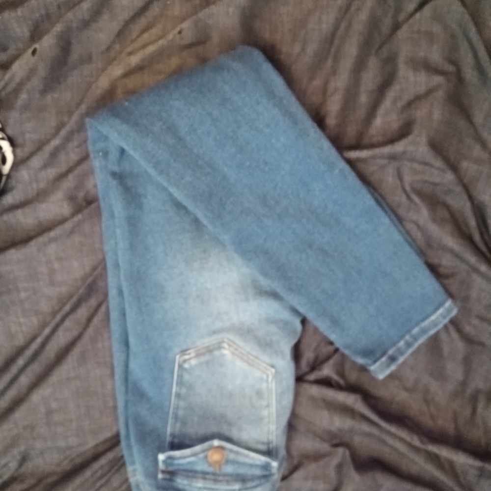Women's Blue Ripped Skinny Jeans Super Cute Barely Worn!! Jeans